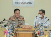 Berkunjung ke RRI Pekanbaru, Kapolda Riau Irjen Iqbal Bernostalgia