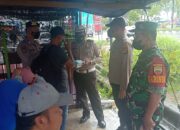 Pencegahan Covid-19 Polsek Pangkalan Kerinci Kembali Bagikan Masker Gratis