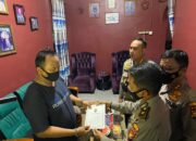 Jenguk Anggotanya yang Terluka Setelah Menabrak 2 Pelaku Jambret, Kapolresta Kagum Keberanian Bripka Oktavianus Yusbar