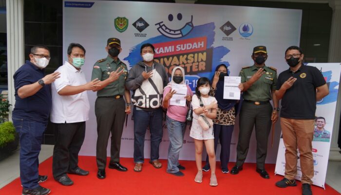 Danrem 061/Sk, Pantau Langsung Pelaksanaan Vaksinasi Booster Cinta Tanah Air 