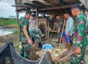 Satgas Pamtas RI-PNG YONIF 711/ Raksatama Karya Bakti Bangun Jamban Di Perbatasan.Guna Mewujudkan Pola     Hidup Sehat.