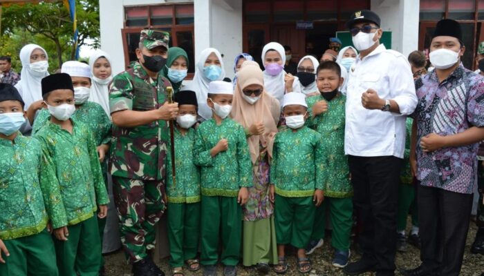 Pangdam I/BB Bersama Kapoldasu Tinjau Vaksinasi Covid-19 Untuk Anak