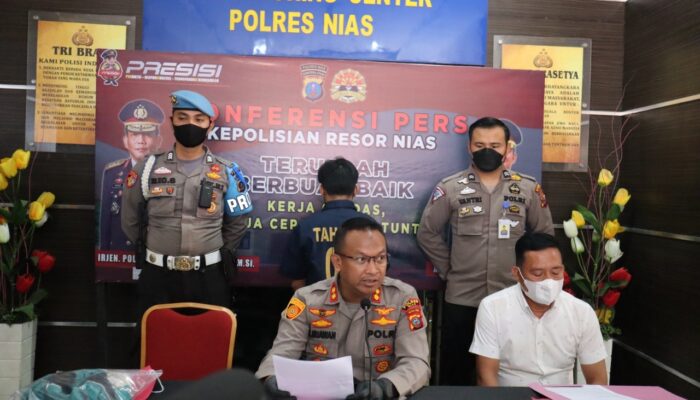 Polres Nias Press Release Penangkapan Terduga Pelaku Pembunuhan di Desa Saitagaramba Kab. Nias