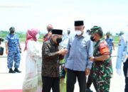 Pangdam I/BB Bersama Forkopimda Prov. Sumbar Sambut Kedatangan Wapres