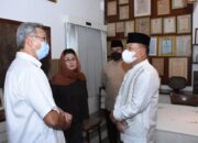 Kasad Bersilaturahmi Dengan Keluarga Alm. Jenderal TNI Purn Ahmad Yani