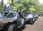 Taruna Akademi Militer dan Akademi Angkatan Laut Mempelajari Kepemimpinan Secara Nyata di Yonif Raider 300/Bjw