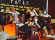 Polda Riau Gelar Nonton Bareng Film ‘Sayap Sayap Patah