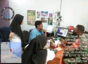 Tingkatkan Hubungan Silaturahmi, Serda AH Kumbara Laksanakan Komsos Dengan Warga Binaan