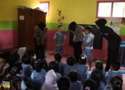 Marak Isu Hoax Penculikan di Medsos, Ini Jurus yang Diajarkan Polwan Polres Pekalongan ke Siswa-Siswi TK