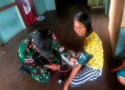 Satgas Pamtas Yonif 645/GTY Keliling Kampung Berikan Sosialisasi dan Layanan Kesehatan