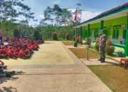 Upaya Babinsa Koramil Ampel Membentuk Jiwa Disiplin Melalui Pelatihan PBB di SDN Ngadirojo II
