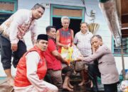 Bupati Zukri Salurkan Bantuan 1.310 Paket di Pelalawan, Dampak Banjir Merata di 7 Kecamatan