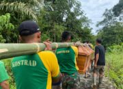 Satgas Batalyon Armed 10 Kostrad Bantu Prosesi Pemakaman Salah Seorang Warga Perbatasan