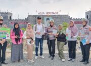 Manfaatkan Libur Panjang, Ditlantas Polda Riau Sampaikan Pesan Pemilu Damai 2024 di Lokasi Wisata