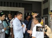 Diduga Oknum Caleg Menggunakan Ijazah SMP, Aliansi Madura Indonesia Geruduk KPU Kota Surabaya