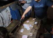 Grebek Sebuah Gubuk di Kedungwuni Pekalongan, Polisi Amankan Pelaku Perjudian