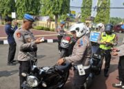 Cek Kelengkapan Kendaraan Anggota, Kasi Propam : Sebelum Kita Menertibkan Masyarakat, Kita Tertib Lebih Dahulu