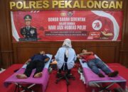 73 Kantong Darah Berhasil Dikumpulkan Dalam Giat Donor Darah HUT Humas Ke-73 di Polres Pekalongan