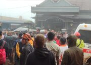 Petugas Gabungan Berhasil Evakuasi 17 Warga Terdampak Longsor di Petungkriyono, 8 Orang Dalam Pencarian