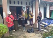 Polsek Kandangserang Salurkan Bantuan Dari Polres Pekalongan Kepada Warga Terdampak Tanah Gerak
