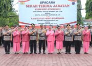 Wakapolres Pekalongan dan Kasat Lantas Terkena Mutasi, Kapolres Pimpin Langsung Upacara Sertijab