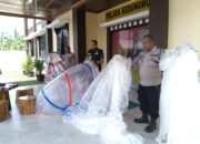 Patroli Harkamtibmas Polsek Kedungwuni Amankan Balon Udara