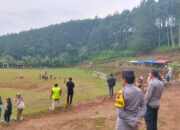 Polres Pekalongan dan Jajarannya Amankan Turnamen Sepak Bola yang Sedang Berlangsung