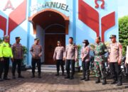 Pastikan Peringatan Wafat Isa Almasih di Kabupaten Pekalongan Aman, Kapolres Bersama PJU Cek Pengamanan Gereja