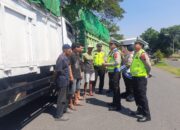 Satlantas Polres Pekalongan Sosialisasi Over Dimensi dan Overload kepada Sopir Truk