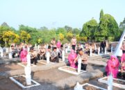 Sambut Hari Bhayangkara Ke-79, Polres Pekalongan Gelar Upacara Tabur Bunga