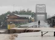 Tiga Jembatan Putus Dihantam Banjir Terparah Sepanjang Sejarah di Aceh Tenggara, Satu Warga Meninggal