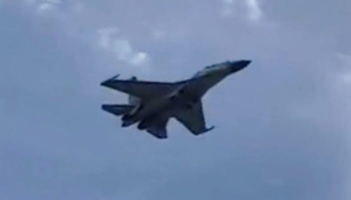 Pesawat Tempur Melintas Rendah di Pasaman, Warga dan Petugas RSUD Tuanku Imam Bonjol Terkejut