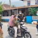 Aksi Peduli Kesehatan: Media Online Talamau Bagikan Masker di Persimpangan Pasar Talu Akibat Kabut Asap yang Kian Mengganas