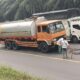 Truk Tangki Fuso Gagal Menanjak di Bukit Kodok, Muatan Diduga Solar Puluhan Ton Jadi Sorotan