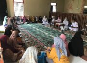 Diserahkan Saat Posyandu, Pemnag Sungai Janiah Talu Bagikan Bantuan Masker Medis Untuk Lansia