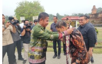 Bupati Kampar Ahmad Yuzar Dampingi Menteri Kebudayaan RI Fadli Zon Mengunjungi Candi Muara Takus